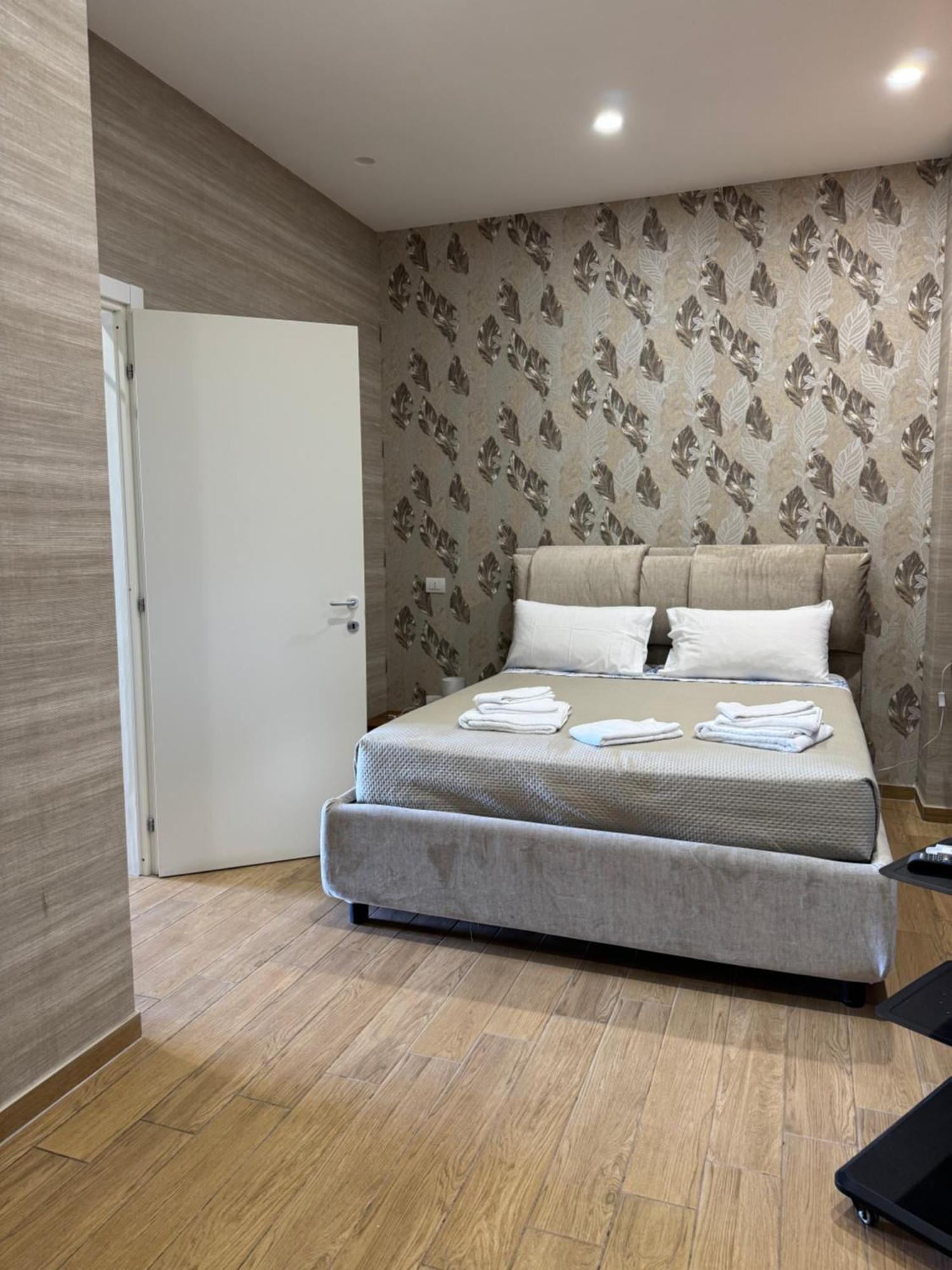 Edo House Anzio - Beachfront - Fronte Mare - Affittacamere Exterior foto